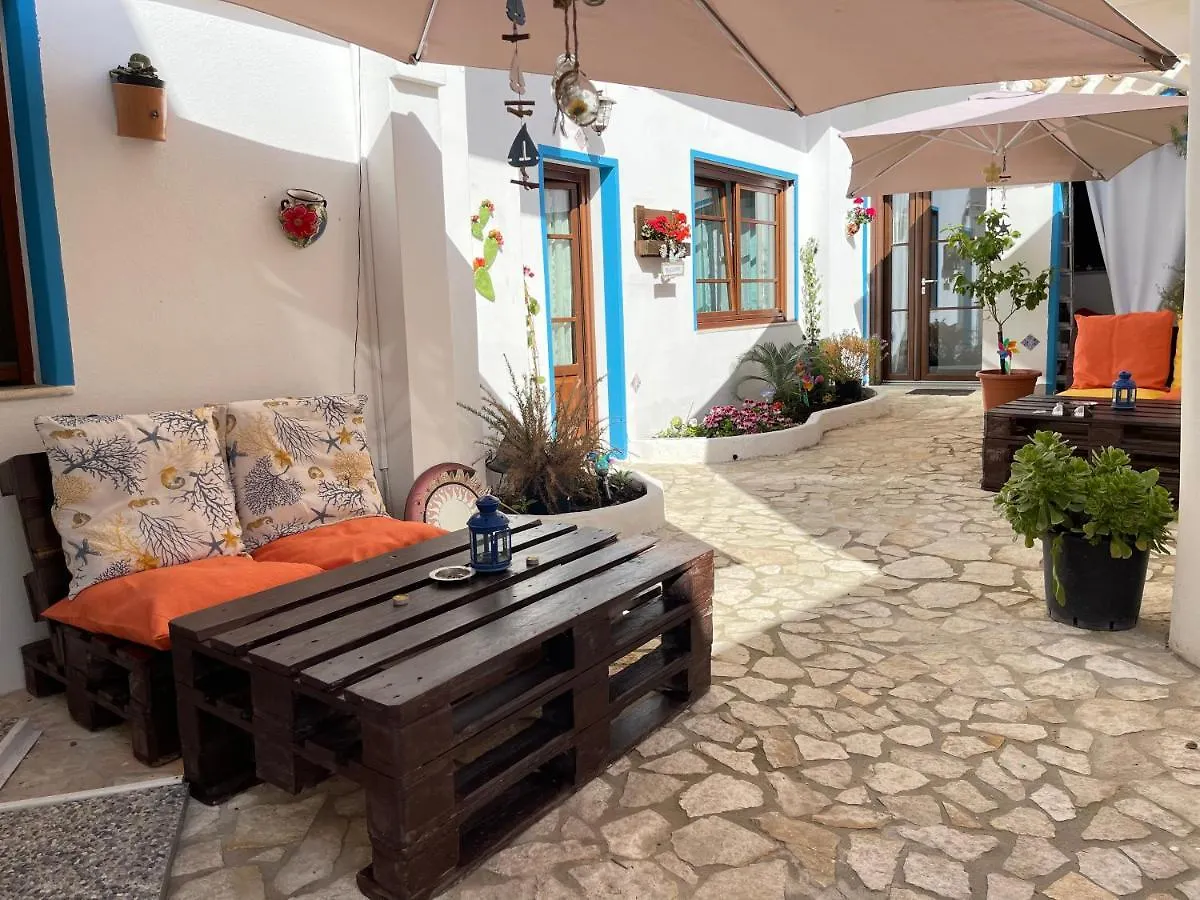 Hébergement de vacances Canne Al Vento Quartu SantʼElena Italie